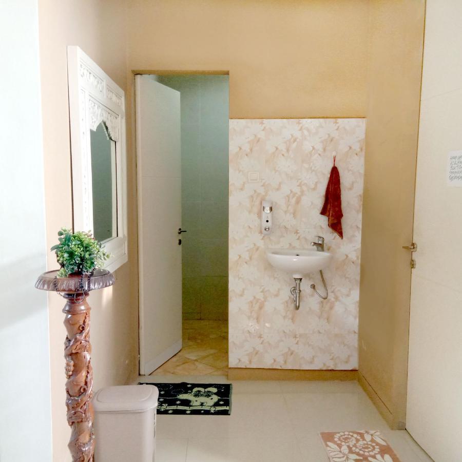 Mutiara Balecatur Guest House Yogyakarta Eksteriør bilde