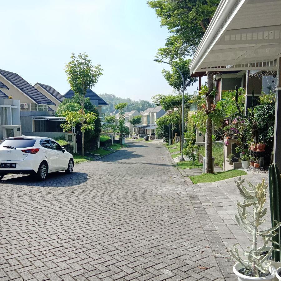 Mutiara Balecatur Guest House Yogyakarta Eksteriør bilde